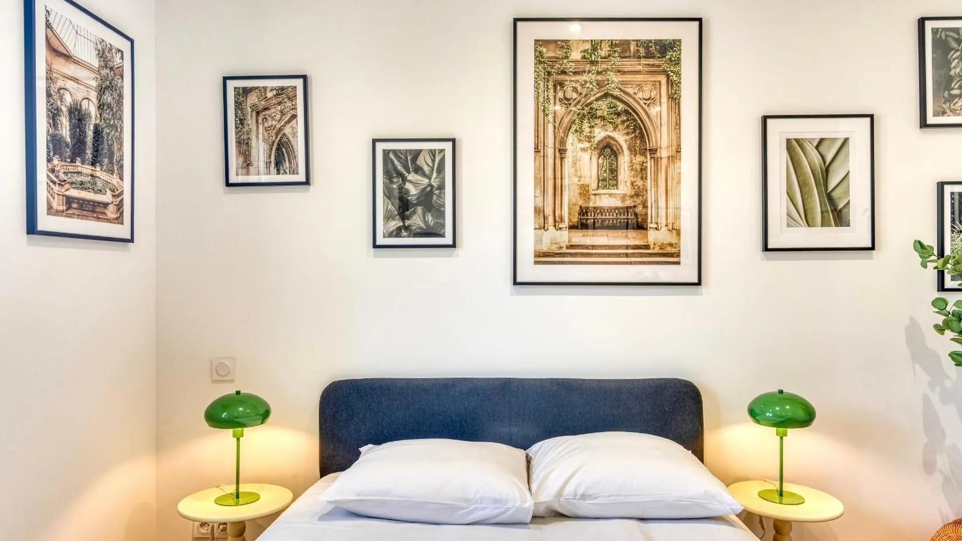 Le Basalte - Confortable Studio Avec Parking Prive Oullins 0*,