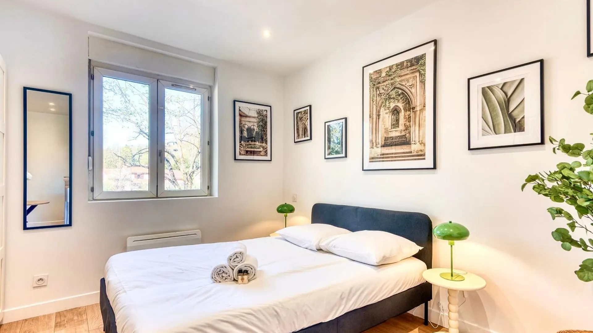 Le Basalte - Confortable Studio Avec Parking Prive Oullins